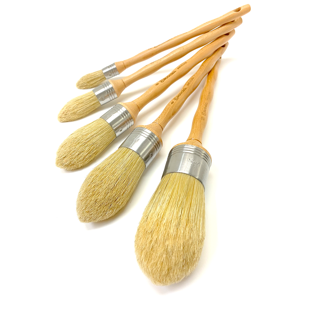 Oval best sale paint brush